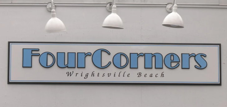 AROUND THE CORNER FROM AIRLIE AT WRIGHTSVILLE SOUND: Four Corners